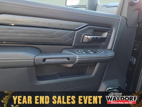 New 2025 RAM 3500 Limited image 7