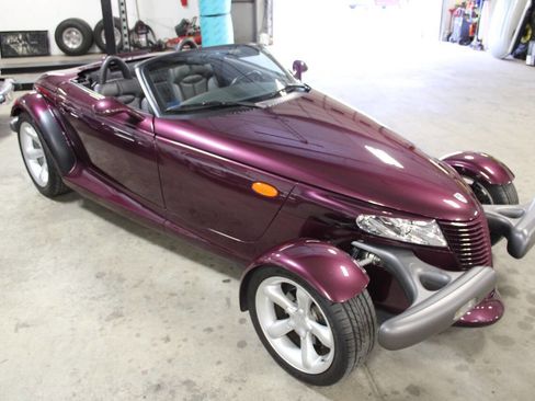 Used 1997 Plymouth Prowler image 31