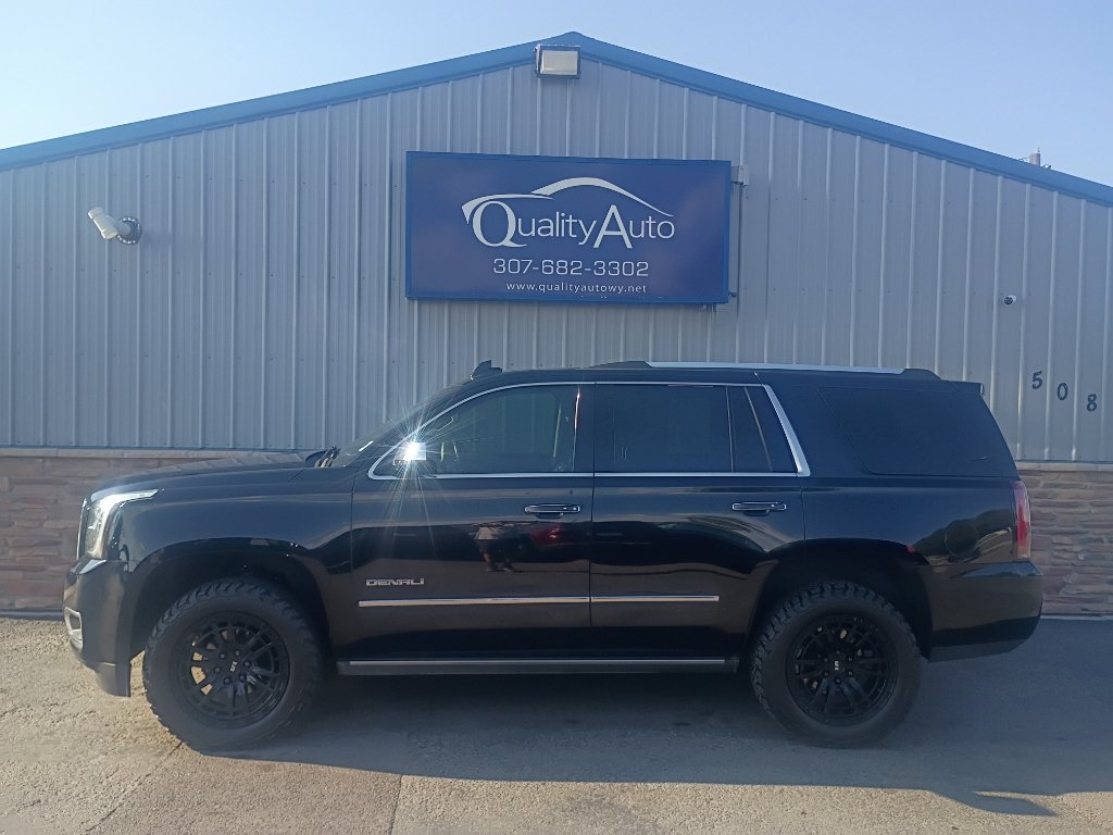 Used 2020 GMC Yukon Denali w/ Denali Ultimate Package RWD image 1