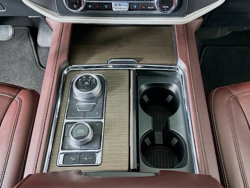 Used 2023 Ford Expedition Max Limited image 40