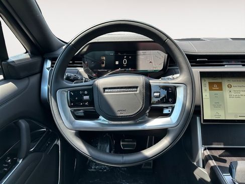 New 2026 Land Rover Range Rover Long Wheelbase SE AWD/4WD image 12