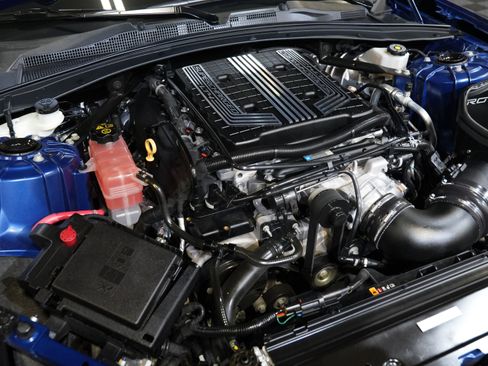 Used 2021 Chevrolet Camaro ZL1 RWD image 43