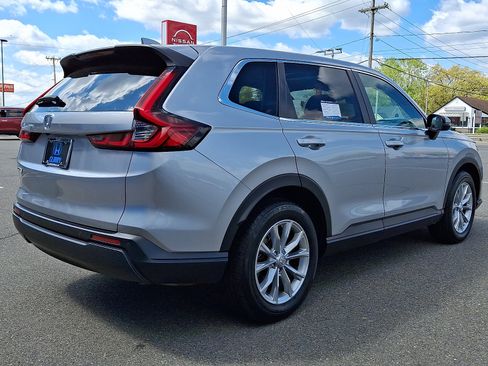 Used 2024 Honda CR-V EX-L image 4