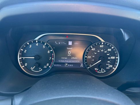 Used 2021 Nissan Titan Platinum Reserve w/ Moonroof Package AWD/4WD image 16