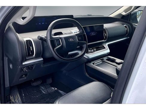 Used 2020 Ford Expedition Max Platinum AWD/4WD image 14