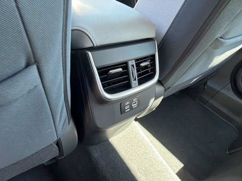 Used 2025 Subaru Legacy Premium AWD/4WD image 17