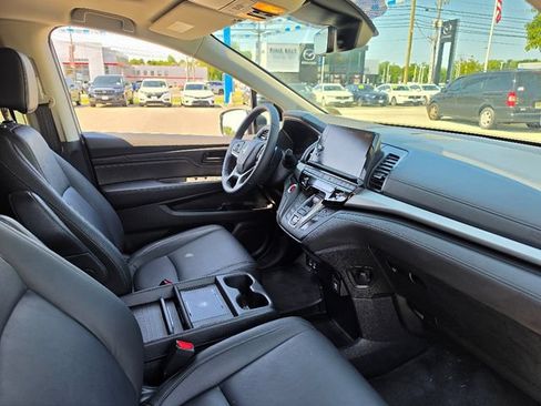 Used 2025 Honda Odyssey EX-L image 11