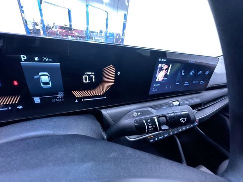 Used 2025 Kia K4 LXS image 19