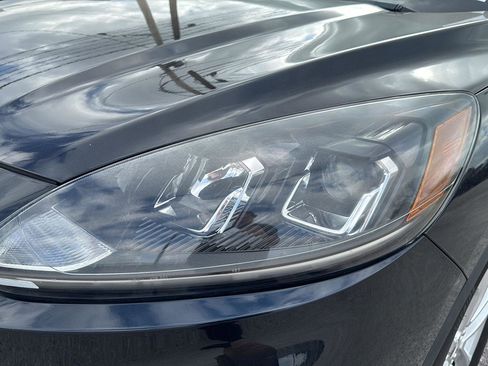 Used 2021 Ford Escape SE w/ Convenience Package image 11