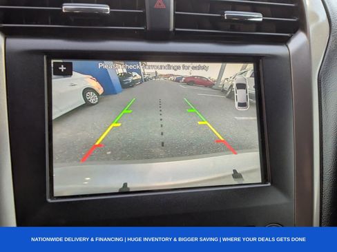 Used 2017 Ford Fusion SE w/ Fusion SE Technology Package image 26