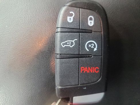 Used 2019 Jeep Grand Cherokee Limited RWD image 32