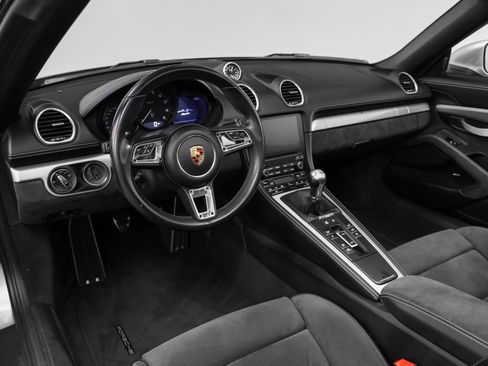 Used 2020 Porsche 718 Boxster Spyder image 48