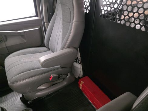 Used 2024 GMC Savana 2500 Work Van w/ Driver Convenience Package image 26