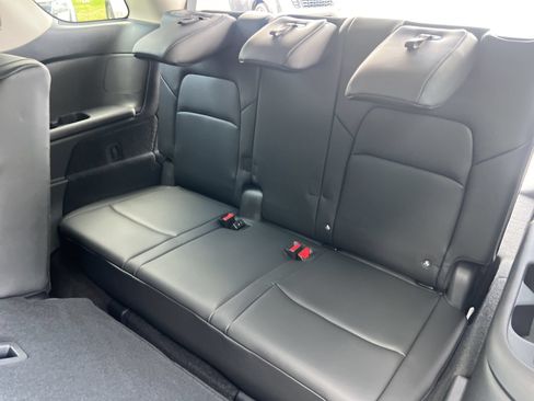 New 2026 Nissan Pathfinder SL FWD image 18