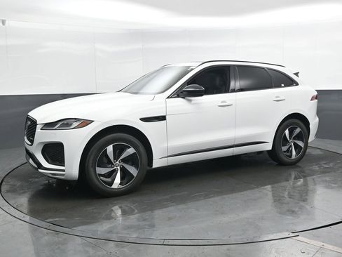 Used 2024 Jaguar F-PACE R-Dynamic S image 8