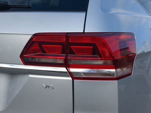 Used 2019 Volkswagen Atlas SE w/ Towing Package image 8