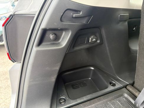 Used 2023 Honda Pilot EX-L image 18