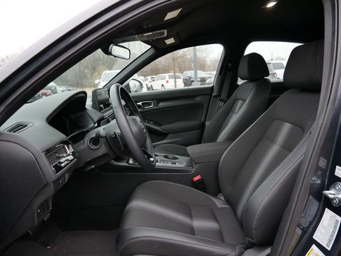 Used 2025 Honda Civic Sport image 21