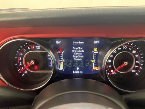 Used 2022 Jeep Gladiator Rubicon AWD/4WD image 17