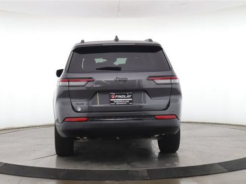 Used 2025 Jeep Grand Cherokee L Altitude AWD/4WD image 11