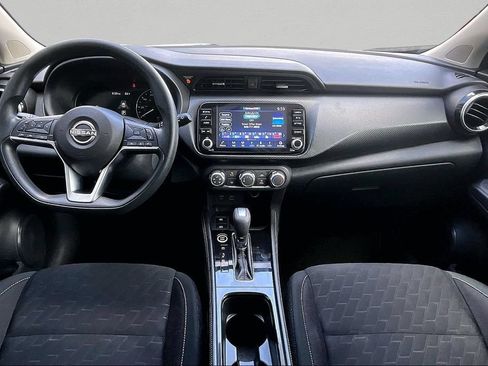 Used 2024 Nissan Kicks SV FWD image 8