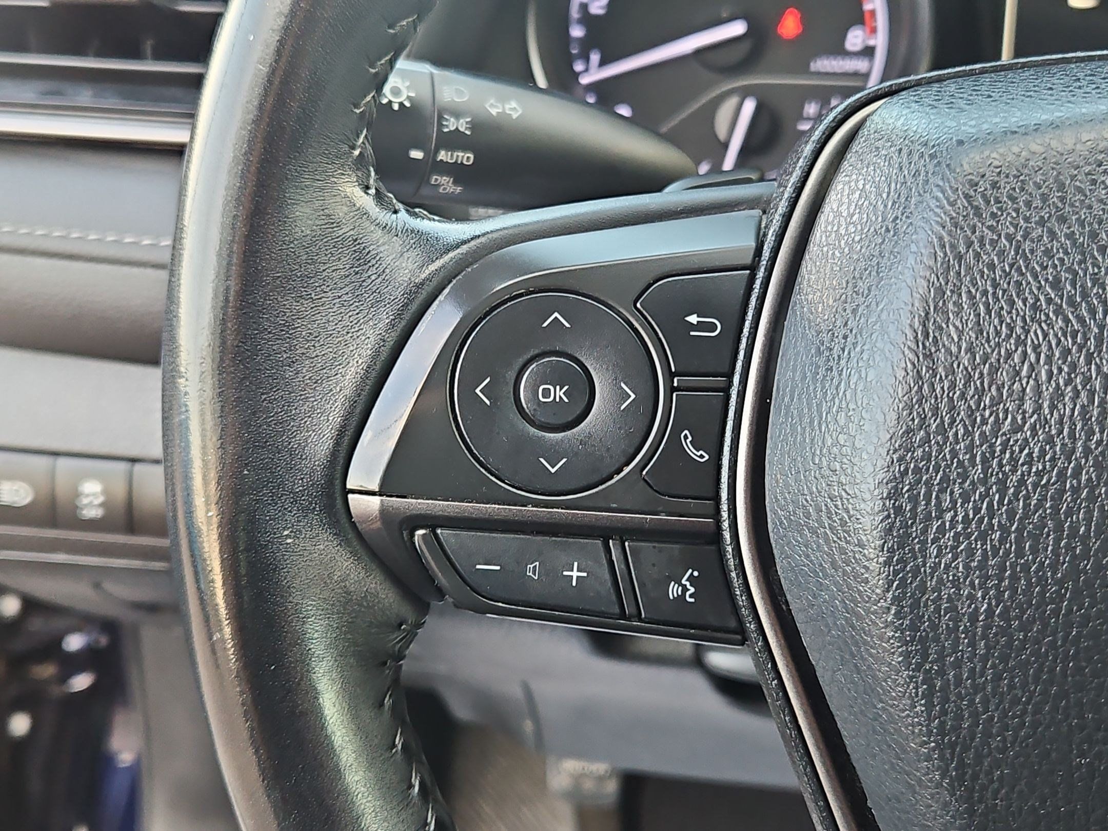 Used 2021 Toyota Camry SE FWD image 17