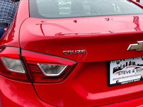 Used 2017 Chevrolet Cruze LT w/ Convenience Package image 23