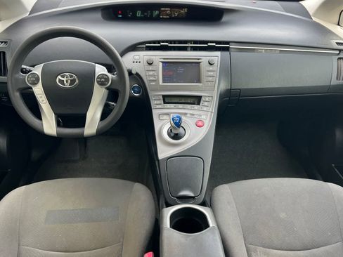 Used 2013 Toyota Prius Two FWD image 4