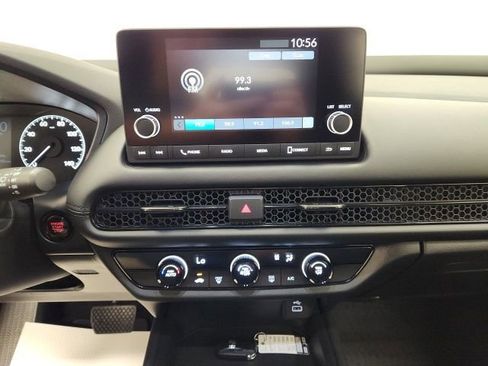 Used 2024 Honda HR-V LX image 12