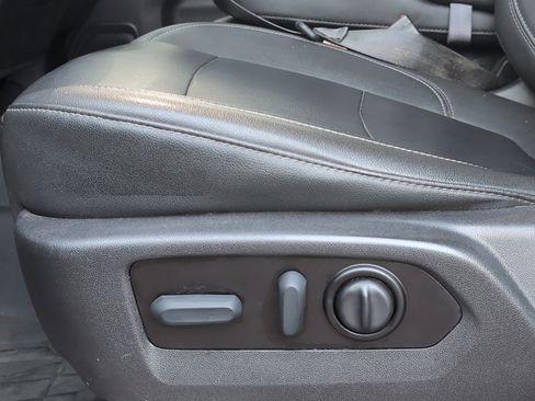 Used 2022 Chevrolet Silverado 1500 LT w/ Texas Edition Plus image 10