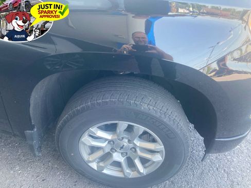 Used 2023 Chevrolet Silverado 1500 RST AWD/4WD image 6