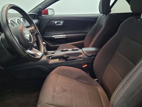Used 2016 Ford Mustang Convertible w/ Equipment Group 051A RWD image 17