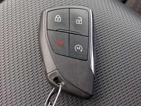 Used 2026 Chevrolet Equinox LT FWD image 27