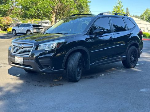 Used 2019 Subaru Forester Premium w/ Popular Package #1 AWD/4WD image 6