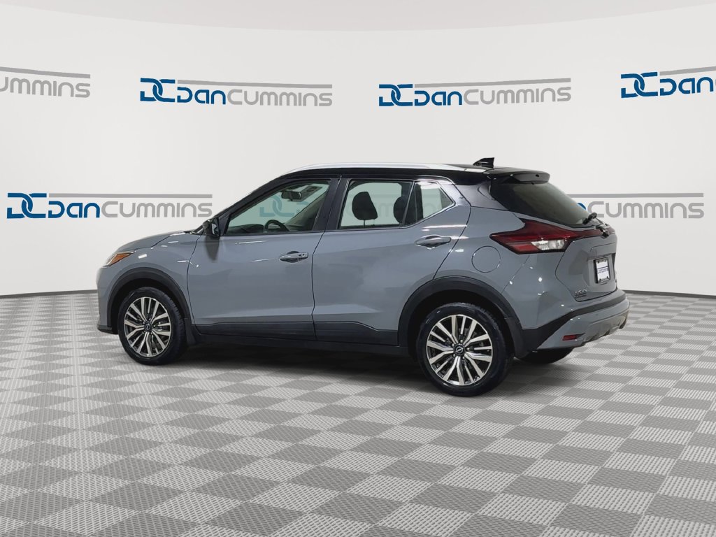 Used 2023 Nissan Kicks SV FWD image 6