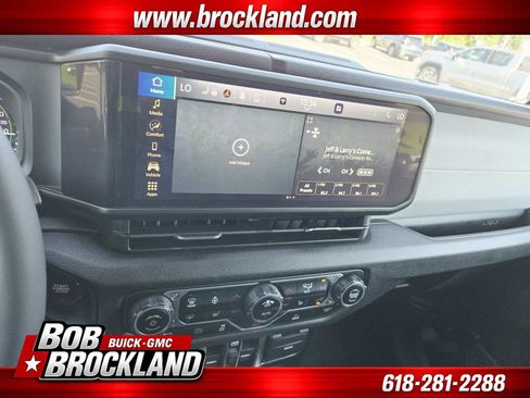 Used 2024 Jeep Wrangler Unlimited AWD/4WD image 27