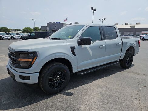 New 2026 Ford F150 XLT w/ Equipment Group 302A MID AWD/4WD image 5
