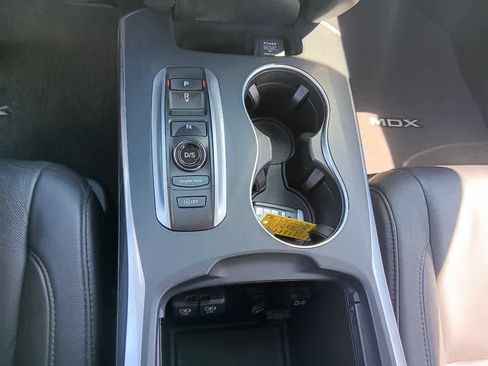 Used 2020 Acura MDX SH-AWD image 22