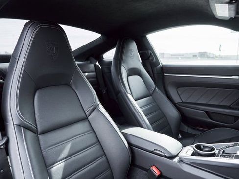 Used 2024 Porsche 911 Turbo image 37