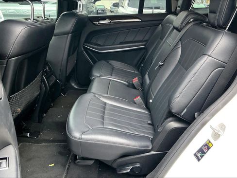 Used 2014 Mercedes-Benz GL 450 4MATIC image 27