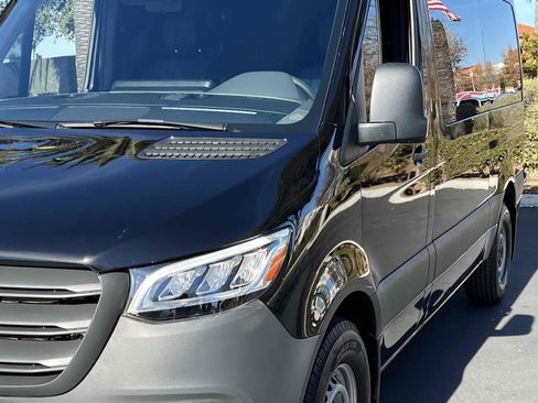 Used 2023 Mercedes-Benz Sprinter 2500 image 45