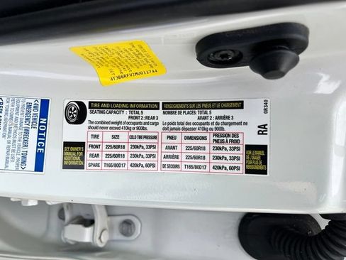 Used 2021 Toyota RAV4 XLE Premium AWD/4WD image 13