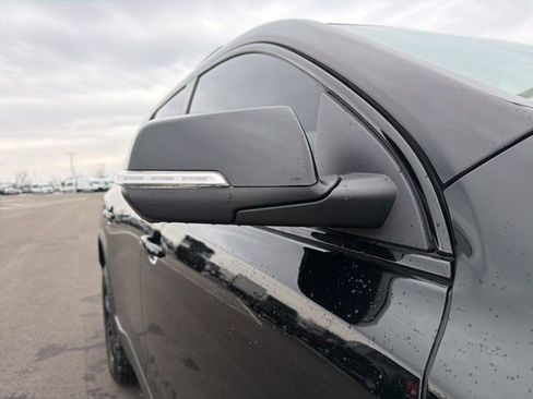 Used 2023 GMC Acadia AT4 w/ Technology Package image 6