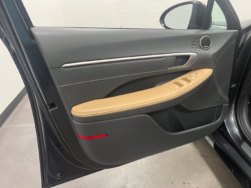 Used 2020 Hyundai Sonata Limited FWD image 12