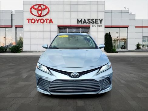 Used 2024 Toyota Camry XLE w/ Navigation Package FWD image 8