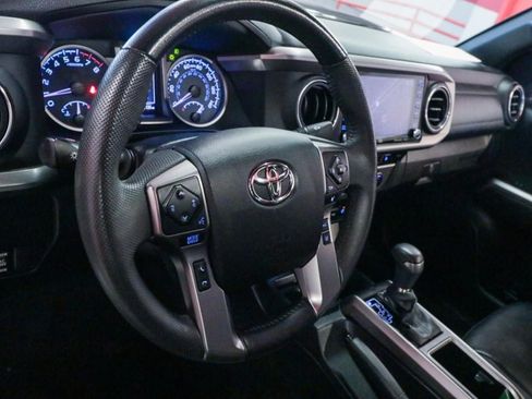 Used 2021 Toyota Tacoma Limited RWD image 13