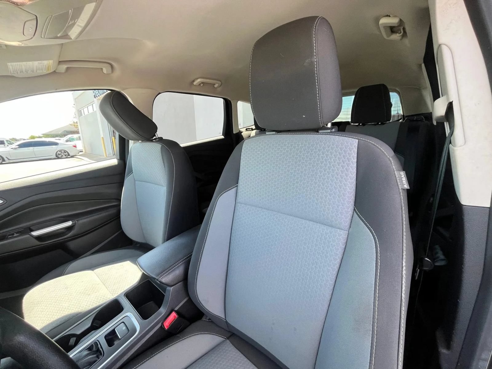 Used 2018 Ford Escape SE w/ SE Sync 3 Package AWD/4WD image 22