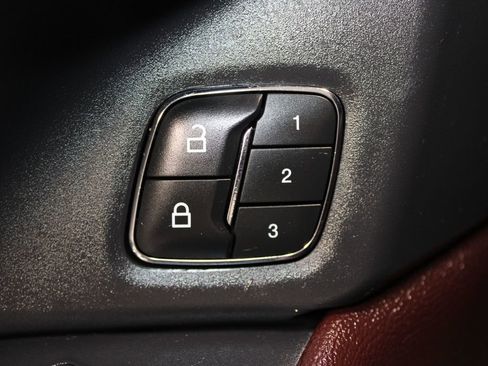 Used 2022 Ford Expedition Max Limited image 36