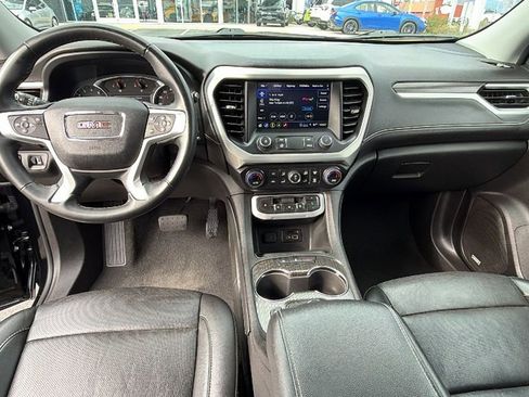 Used 2023 GMC Acadia SLT image 18