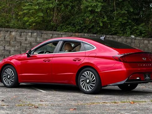 Used 2021 Hyundai Sonata Limited FWD image 8